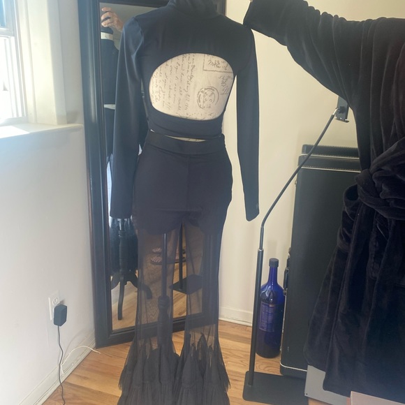 Lace & Sheer Beads with Long Tired Hem - Picture 4 of 6